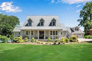 2176 Pine Lake Rd, Hiawassee, GA 30546