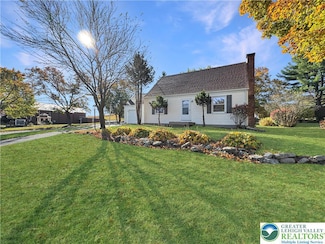 257 E 2nd St, Wind Gap, PA 18091