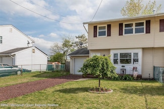 708 Maple St, Lakehurst, NJ 08733