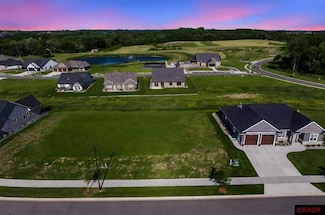 1051 Saba Blvd, Mankato, MN 56001