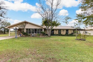 109 Swearingen Beach, Point, TX 75472