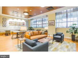 201 S 25th St Unit 2B-228, Philadelphia, PA 19103