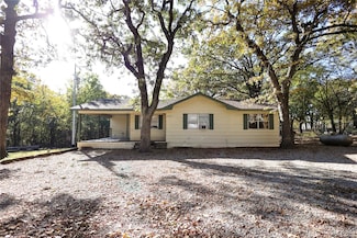 2410 Masters Rd, Sulphur, OK 73086