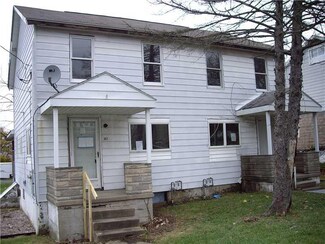 341 1st St, Lawrence, PA 15055