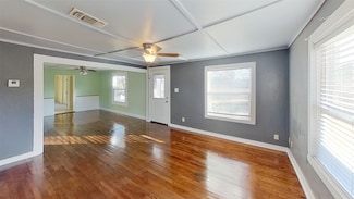 1030 Oak Dr, Denison, TX 75020