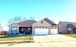 138 Smola Woods Ct, Glen Carbon, IL 62034
