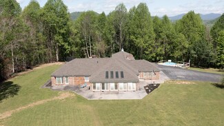 1243 Lorie Valley Dr, Pennington Gap, VA 24277