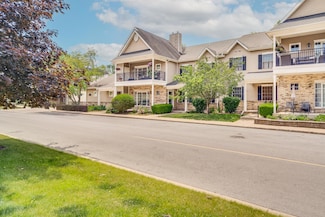 7942 Williamsburg Ct Unit 101, Bristol, WI 53104