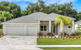 35 Loch Ness Dr, Rockledge, FL 32955