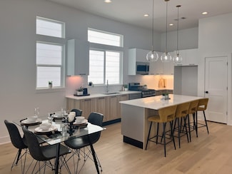 303 Marcella St Unit F, Houston, TX 77091