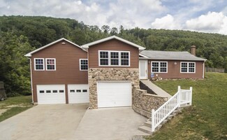 152 Moorehead Ln, Peterstown, WV 24963