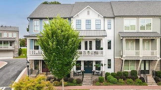 815 Maplewood Dr, Roswell, GA 30075