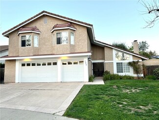 286 Parkview Dr, Oak Park, CA 91377