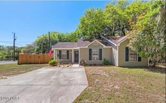 700 Old Shell Ct, Port Royal, SC 29935