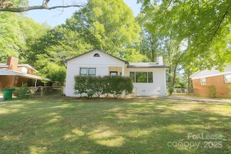 3517 Carlyle Dr, Charlotte, NC 28208