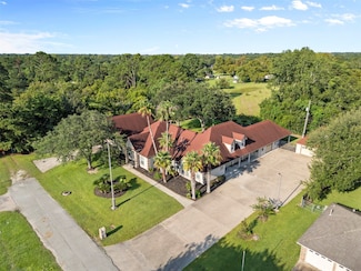 5636 1/2 Avenue M, Santa Fe, TX 77510