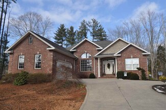 483 W Prancer Dr S, Santa Claus, IN 47579
