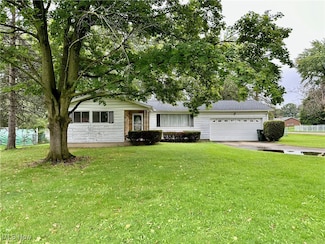 1370 W Vine St, Alliance, OH 44601