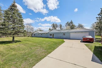 W5929 Quail Dr, New Lisbon, WI 53950