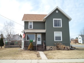 373 Grove St, Mayville, WI 53050