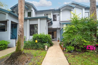 102 Harbour Pointe Way, Greenacres, FL 33413