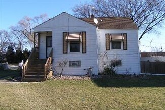 39 Edwards Ave, Northlake, IL 60164
