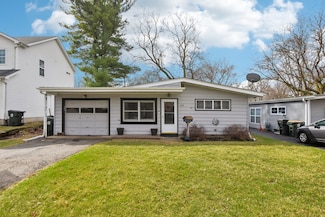 118 Elm Ave, North Aurora, IL 60542