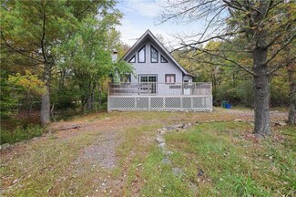 6547 Laurel Hollow Rd, Tobyhanna, PA 18466