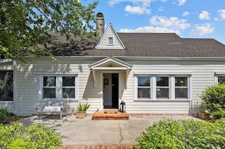 145 Bay Ave, Apalachicola, FL 32320