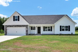 555 Orchard Creek Dr, Beulaville, NC 28518