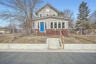 723 Lowry Ave NE, Minneapolis, MN 55418