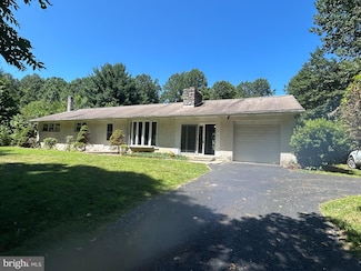 563 Rock Run Rd, Pottstown, PA 19465