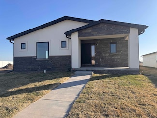 3704 Fisherman Ln, Hastings, NE 68901
