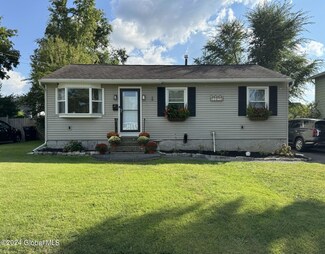 1076 Madison Ave, Troy, NY 12180