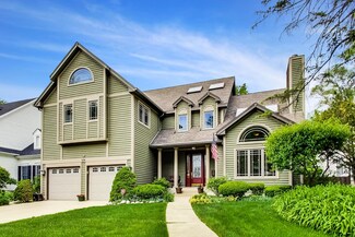 334 Harris Ave, Clarendon Hills, IL 60514