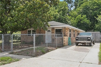 1824 Heights Dr, Saint Bernard, LA 70085
