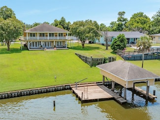 138 Vivian St, Brazoria, TX 77422