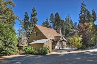 863 Oak Rd, Lake Arrowhead, CA 92321