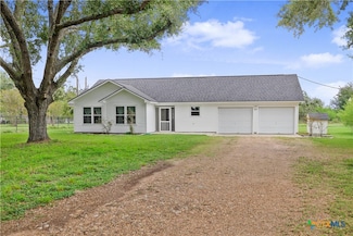 83 Lakeoak, Victoria, TX 77905