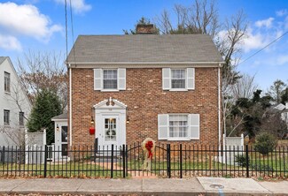 715 Alleghany Ave, Staunton, VA 24401