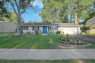 484 Hilltop Dr, Pickerington, OH 43147