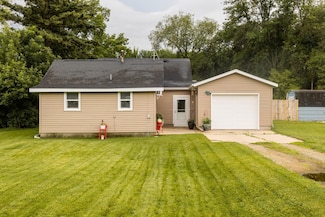 600 W 1st Ave, Osakis, MN 56360