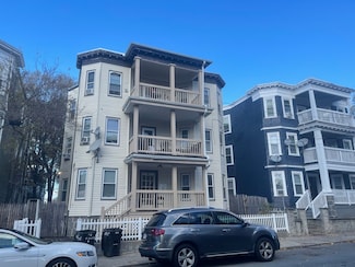 6 Bailey St Unit 1, Dorchester Center, MA 02124