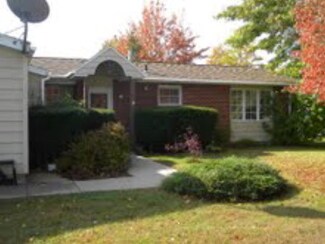 16 Maryland Rd, Plattsburgh, NY 12903