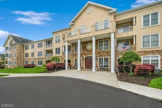 301 Cleveland Ln, Rockaway, NJ 07866