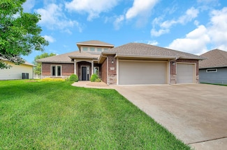 2211 Chestnut Ct, Augusta, KS 67010