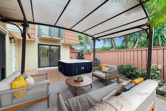 2971 Waterford Dr N, Deerfield Beach, FL 33442