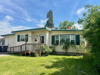 1337 Winchester Ave, Medford, OR 97501