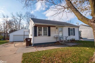 917 Finkle Ave, Marshalltown, IA 50158
