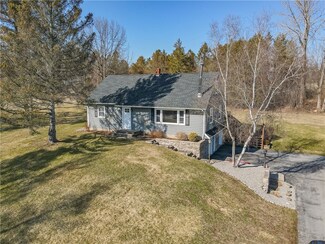 201 Bull Saw Mill Rd, Honeoye Falls, NY 14472
